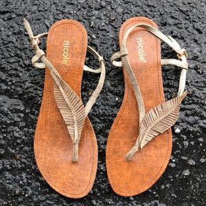 Women sandals